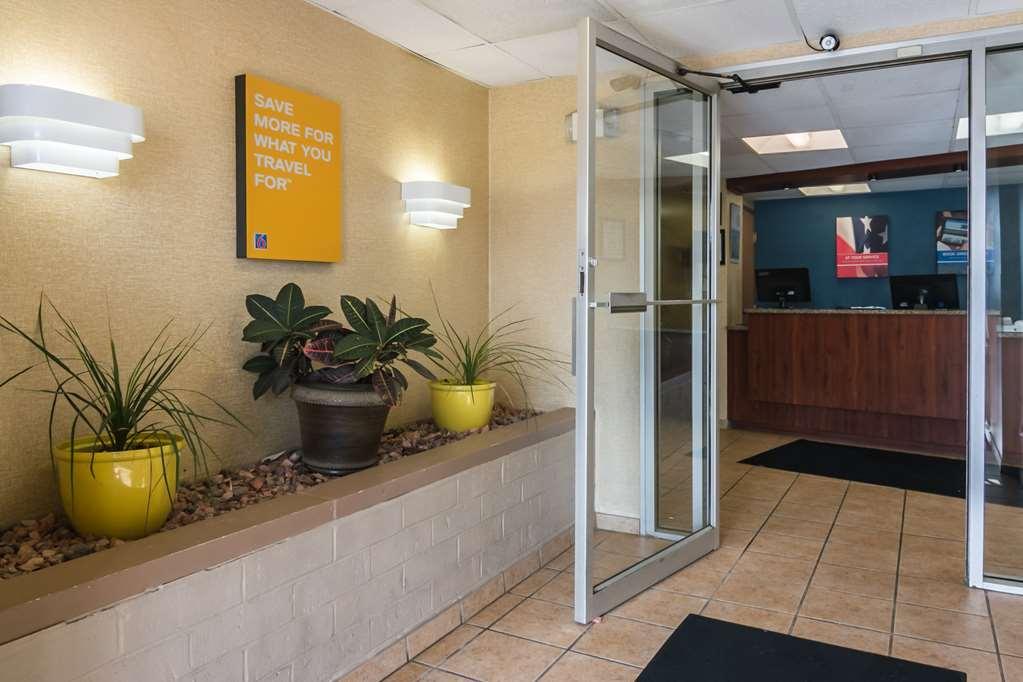 Motel 6-Madison, WI - East Interior foto